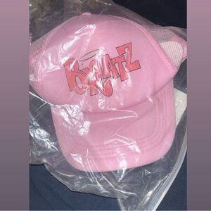 Bratz hat